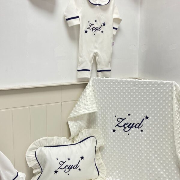 BCD5FDEF-1073-4415-AFF8-747449983717