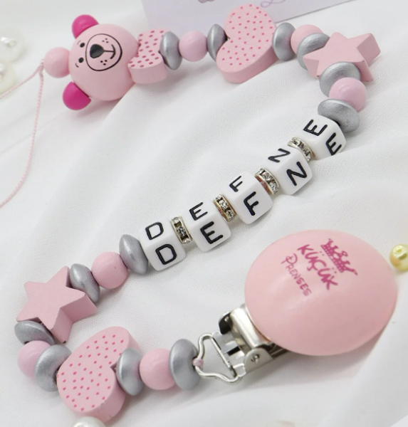 isimli emzik askısı