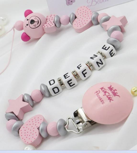 isimli emzik askısı